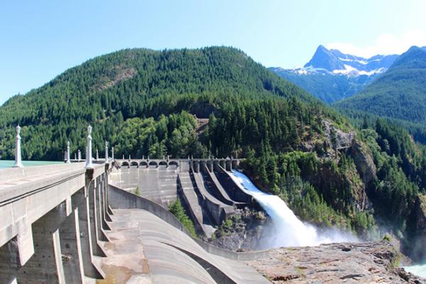 Diablo Dam in Ross Lake National Recreation Area of Washington, courtesy David Fulmer/Creative Commons