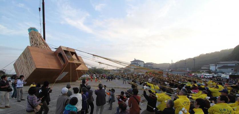  Lighthouse raising at Iwaki, Fukushima Prefecture, after the 2011 earthquake and tsunami